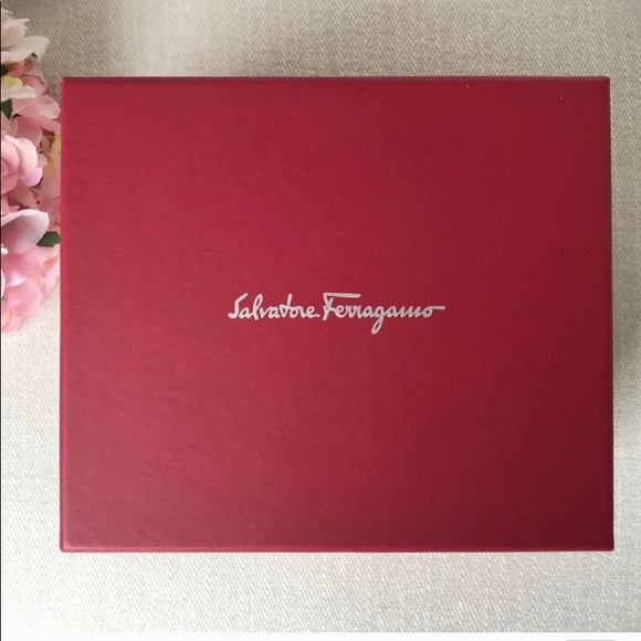 ❤️HP❤️NWOT Salvador Ferragamo Women’s Idillio - Picture 3 of 3